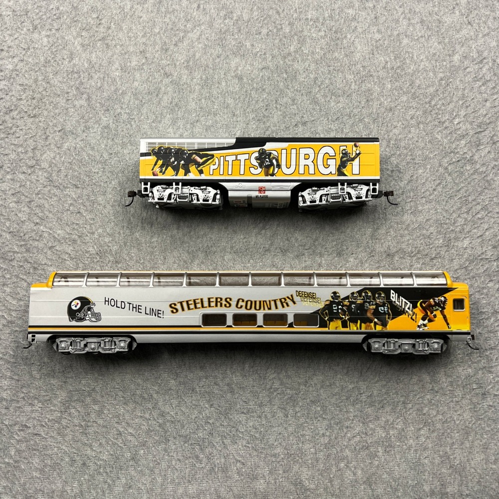 Bachmann Pittsburgh Steelers Model Train Cars HO Scale Silver Yellow NFL 2pc Set